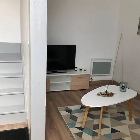 The Blue Flat 55m2 A Cote De La Gare